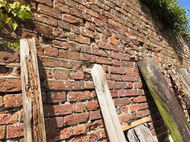 cement damaged brickwork replaced with lime mortar